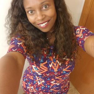 Meet your Posher, Issa